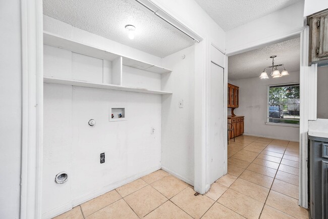 Building Photo - 455 County Rd 129B