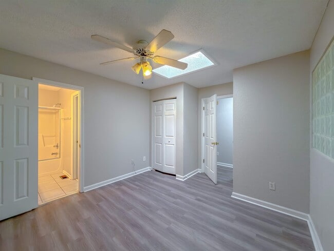 Building Photo - 2500 Nugget Ln