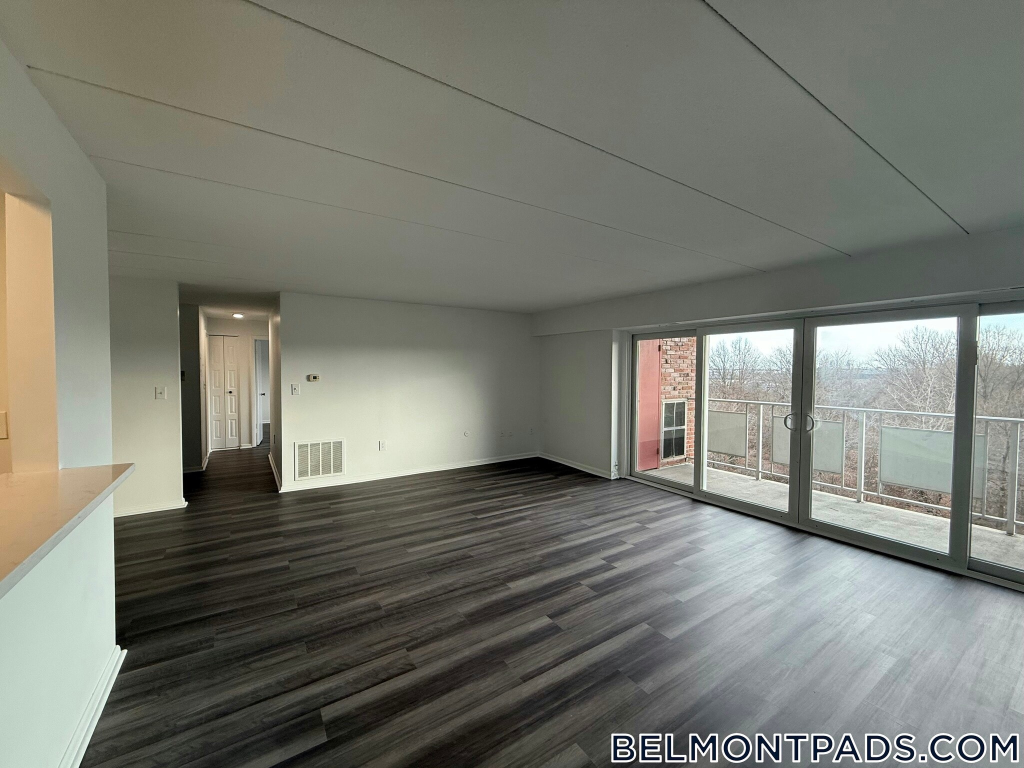 Building Photo - 53 Hill Rd