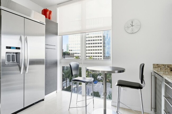 Building Photo - 550 Okeechobee Blvd