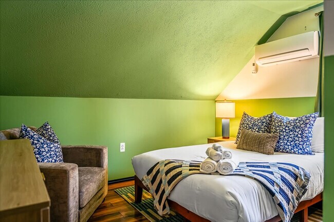 Building Photo - 157 Seminole Trail