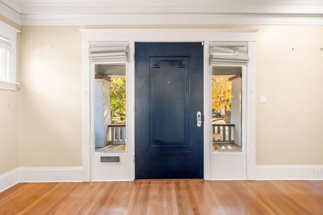 Building Photo - Elegant Grant Park Craftsman with Wine Cel...