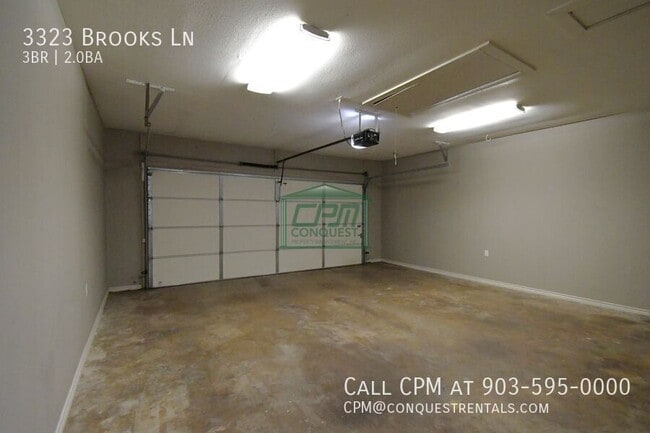 Building Photo - 3323 Brooks Ln