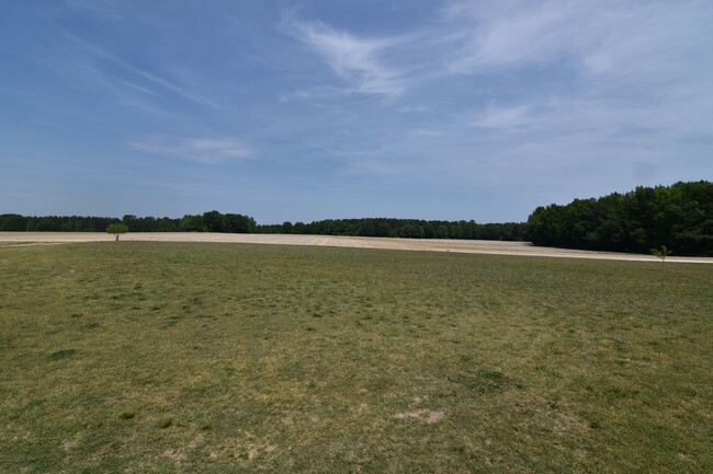 Building Photo - Spacious 3-Bed, 2-Bath Manufactured Home o...