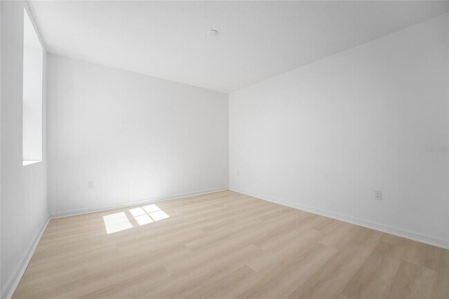 Building Photo - 5587 Millennia Park Dr