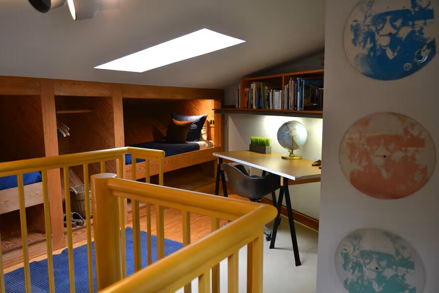 Building Photo - 2480 Fenwick Cir
