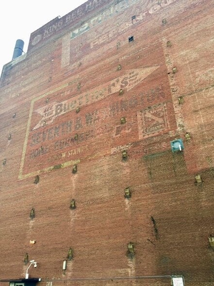 Building - 1709 Washington Ave