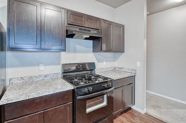 Building Photo - 1325 Quartz Pl