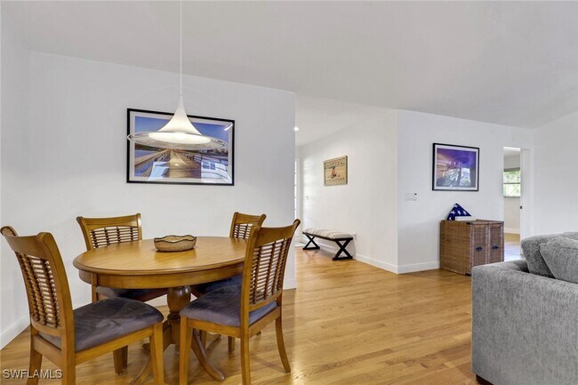 Building Photo - 1282 Belaire Ct