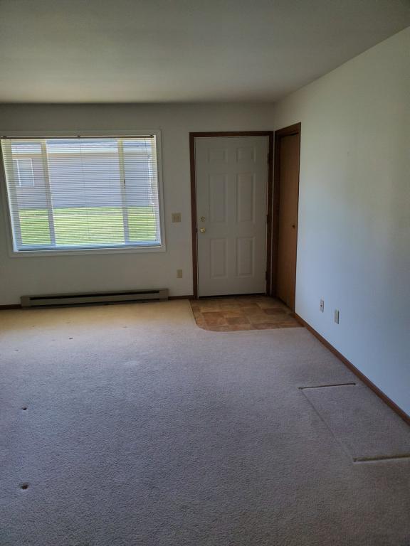 Building Photo - 1377 Doman Dr