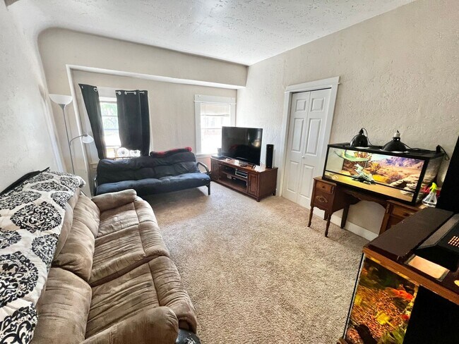 Building Photo - Johnstown Apartments (KC-KS)