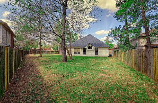 Building Photo - 4018 Old Pine Grove Dr