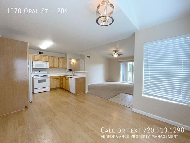 Building Photo - 1070 Opal St