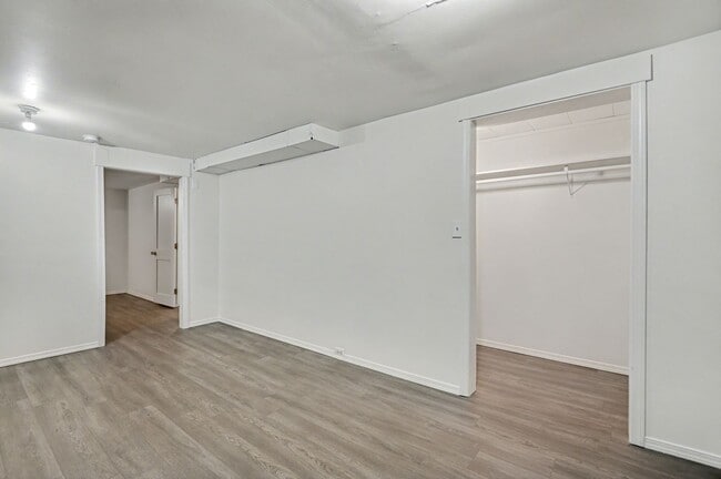 Building Photo - 9222 35th Ave SW