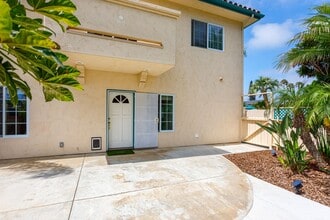 Building Photo - Fire Mountain 1 Bedroom with Private Patio