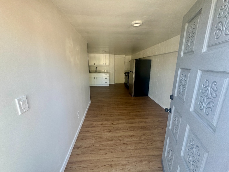 Building Photo - 5557 Ave Juan Bautista