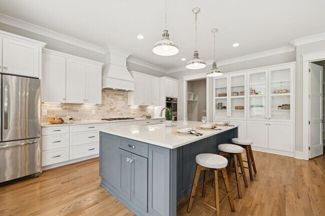 Building Photo - Gorgeous Rental! Like NEW!!!