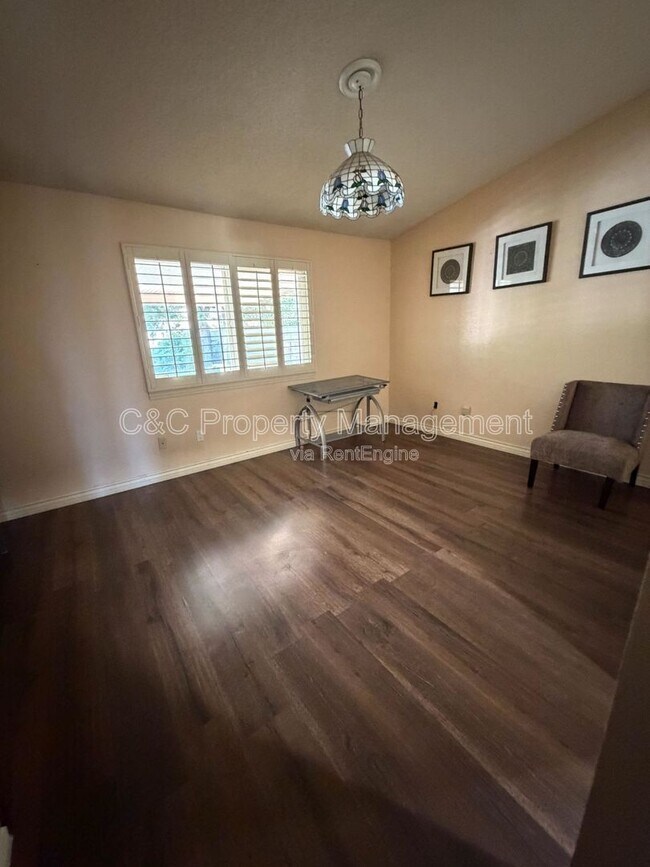 Building Photo - 18120 Raymond Ct