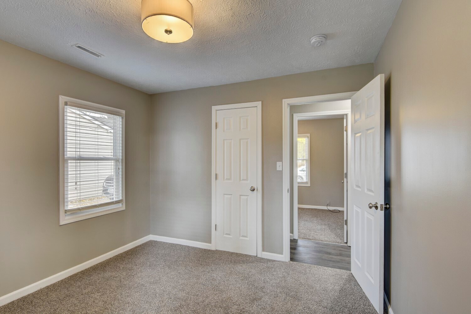 Building Photo - 1017 Hiatt St