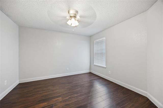 Building Photo - 726 Opal Ln