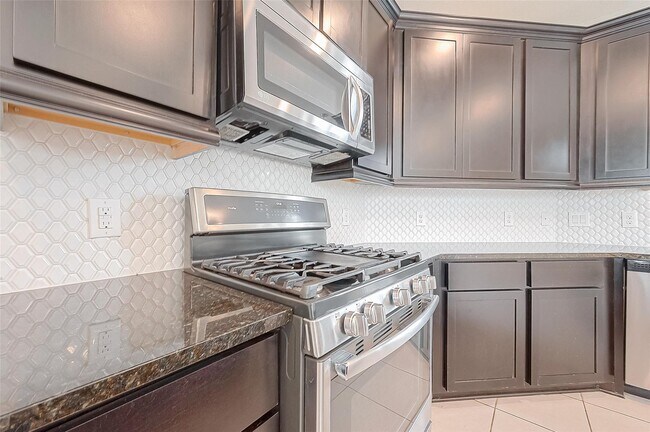 Building Photo - 16110 Swift Fox Ct