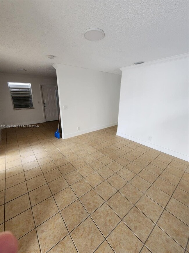 Building Photo - 1528 Avenue S