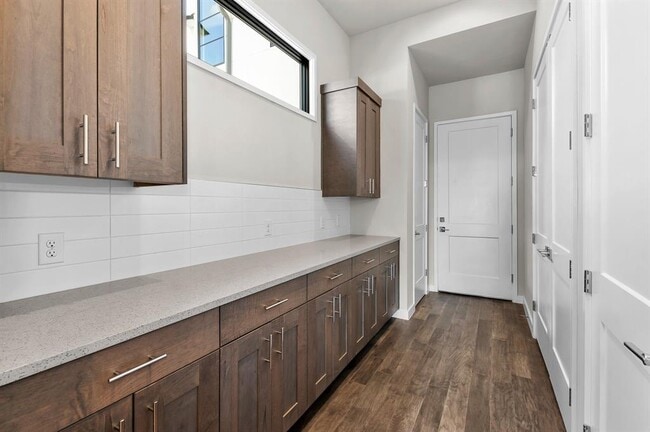 Building Photo - 6802 Adeline Wy