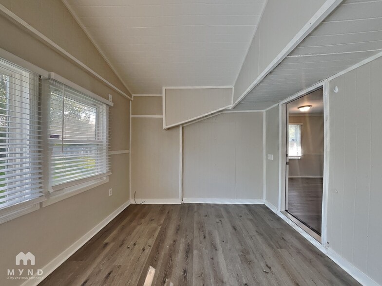 Building Photo - 4035 Breton St