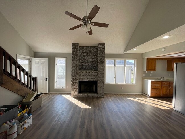 Building Photo - 3413 E Avalon Dr