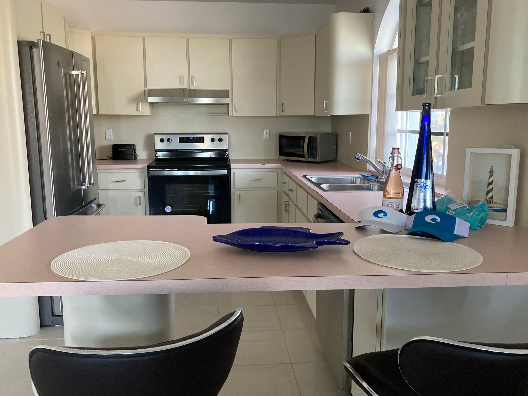 Complete kitchen and tools - 196 Lorelane Pl