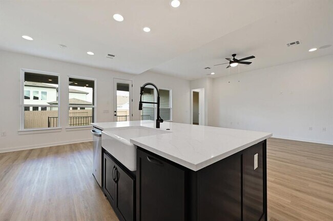 Building Photo - 7712 Boyd Hvn Dr