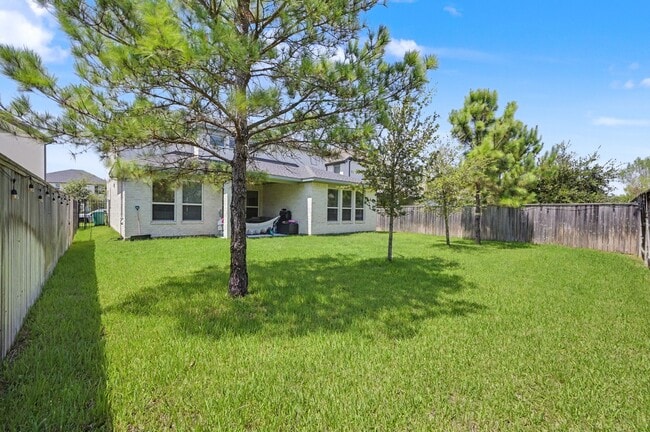 Building Photo - 155 Renodes Garden Ln