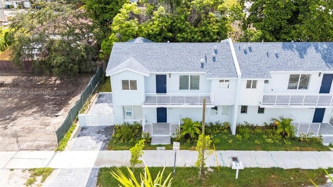 Building Photo - 18391 SW 103rd Ct