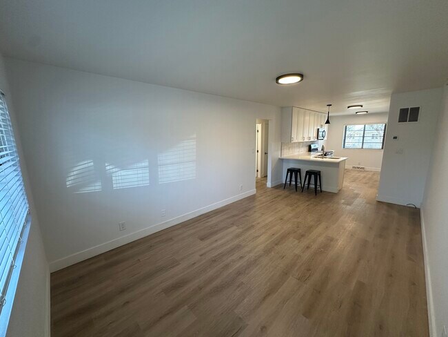 Building Photo - 1108 Constitution Ave