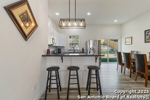 Building Photo - 567 Hummingbird Hill