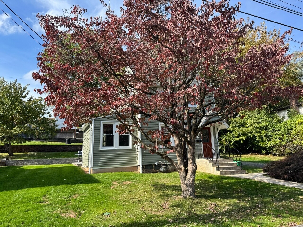 Building Photo - 24 S Rockland Ave