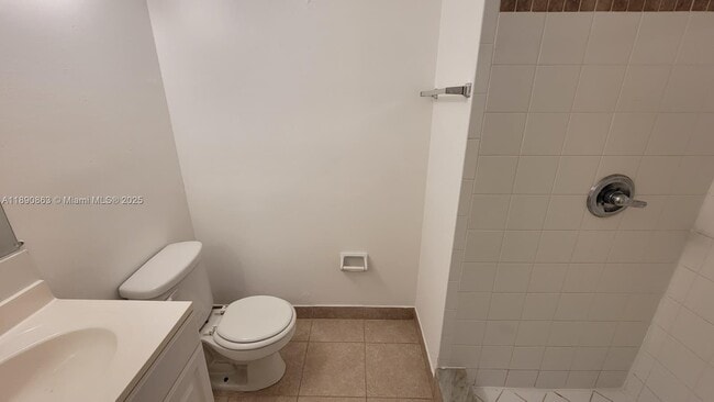 Building Photo - 3036 Coral Ridge Dr