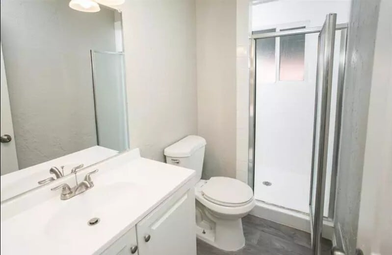 Building Photo - 12 E 400 N