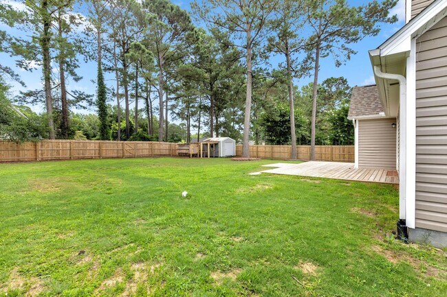 Building Photo - 3 bedroom Ranch in Justice Farm with FROG!