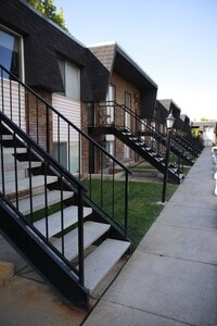 Building Photo - 459 E 2700 S