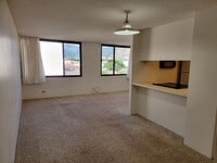 Building Photo - Washer. Dryer. Close to public transportat...