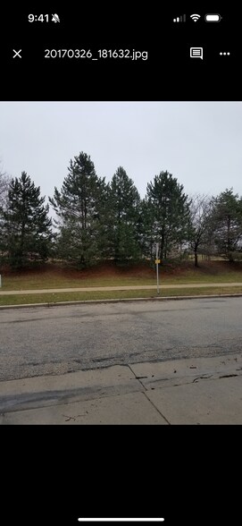 Building Photo - 1257 Elm Lawn St