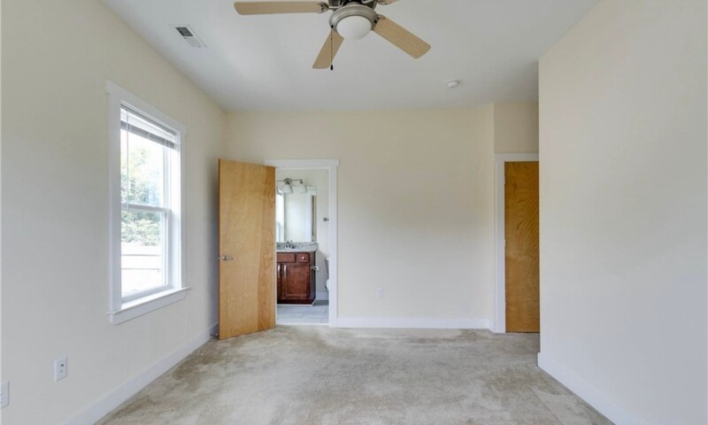 Building Photo - 1325 Porter St