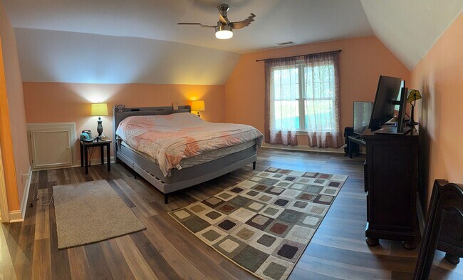 Building Photo - 4 BED/2 BATH PRIVATE DECATUR ESTATE FOR LE...