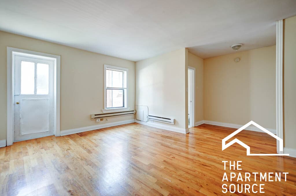 Building Photo - 1350 N Dearborn St