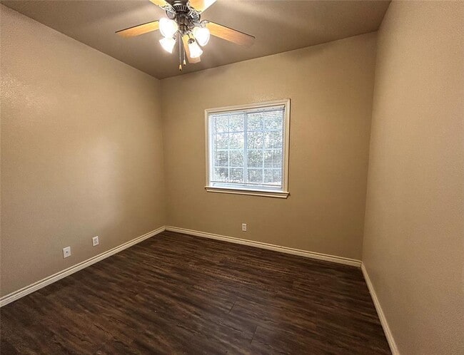 Building Photo - 408 Nelray Blvd
