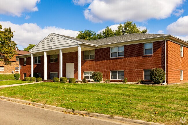 Building Photo - College Park Court Apartments