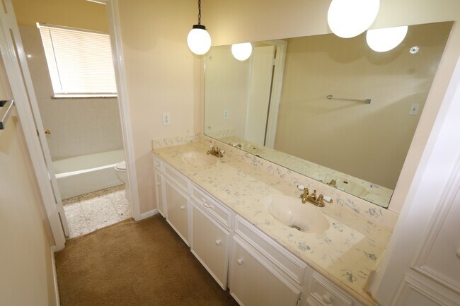 Building Photo - 13318 Rain Lily Ln