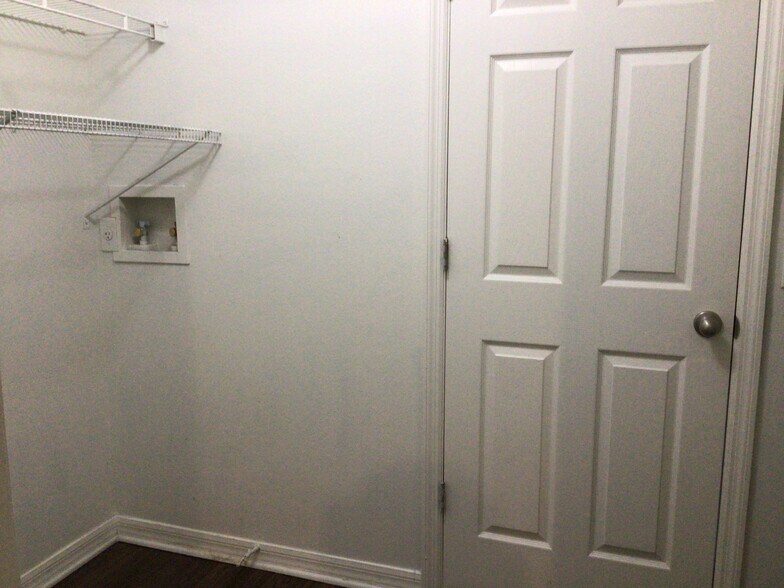 Building Photo - 16019 Horizon Ct