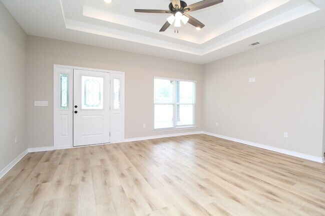 Building Photo - 2023 built modern open layout home on an acre lot in Milton just off Hwy 90